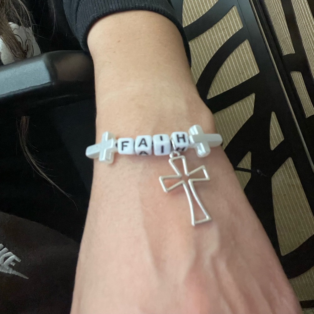 New FAITH Spiritual Christian Cross Bracelet - Kids Men’s Women’s OneSize